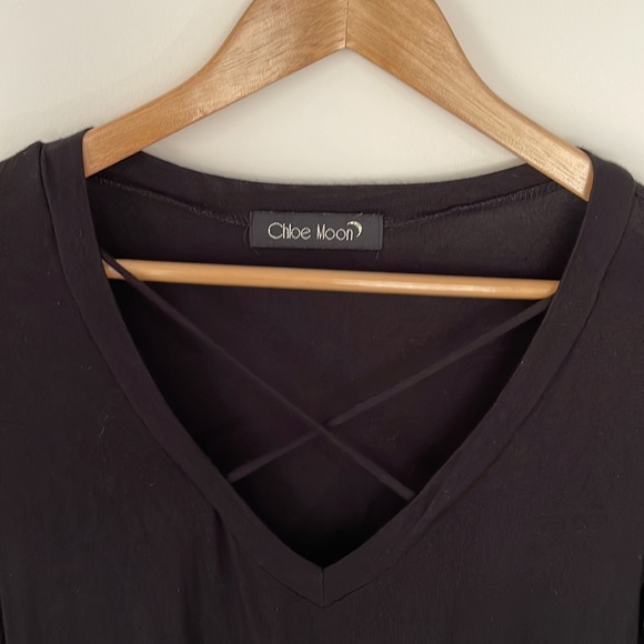 Chloe Moon V-Neck Top-Like New Condition! - Picture 2 of 4